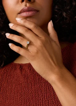 Diamond Point Solitair C|Solitair Classic<Geelgouden solitairring, 0.85 ct diamant, Groeibriljant