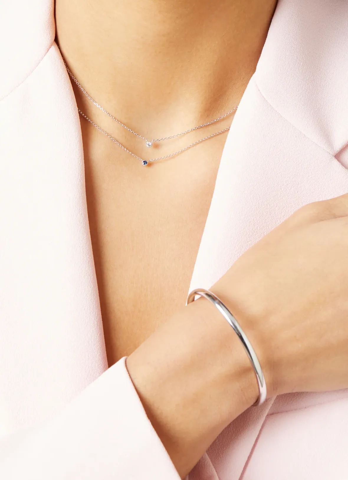 Diamond Point Witgouden Colliers|Colliers Met Kleurstenen<Witgouden collier, 0.05 ct blauwe saffier, Joy